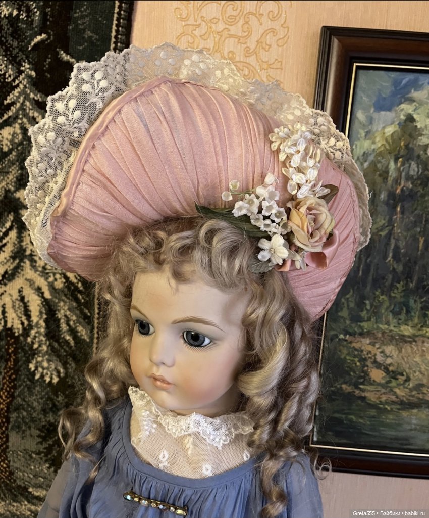 Моя новая работа - Бонет « Розовая примула , танцующая в облаках «