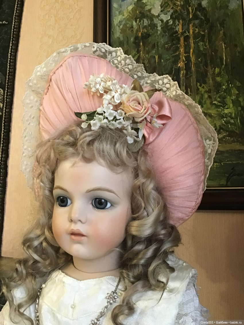 Моя новая работа - Бонет « Розовая примула , танцующая в облаках «