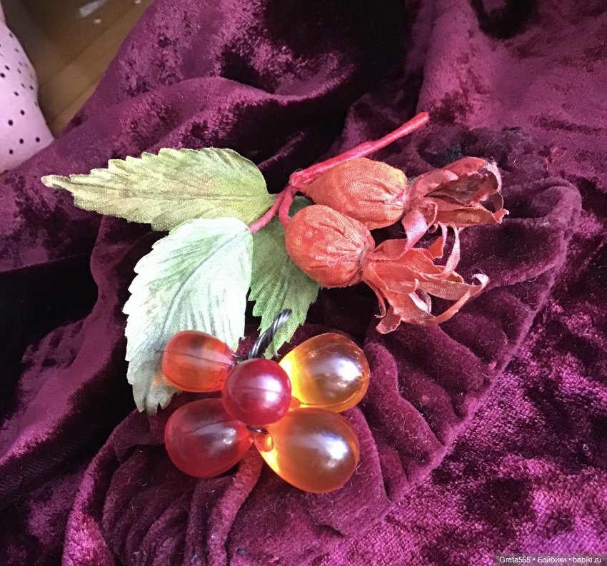 Миниатюрный Бонетик с искристой веточкой люцита - мой ответ на супер- холод этой зимы (фото 5)