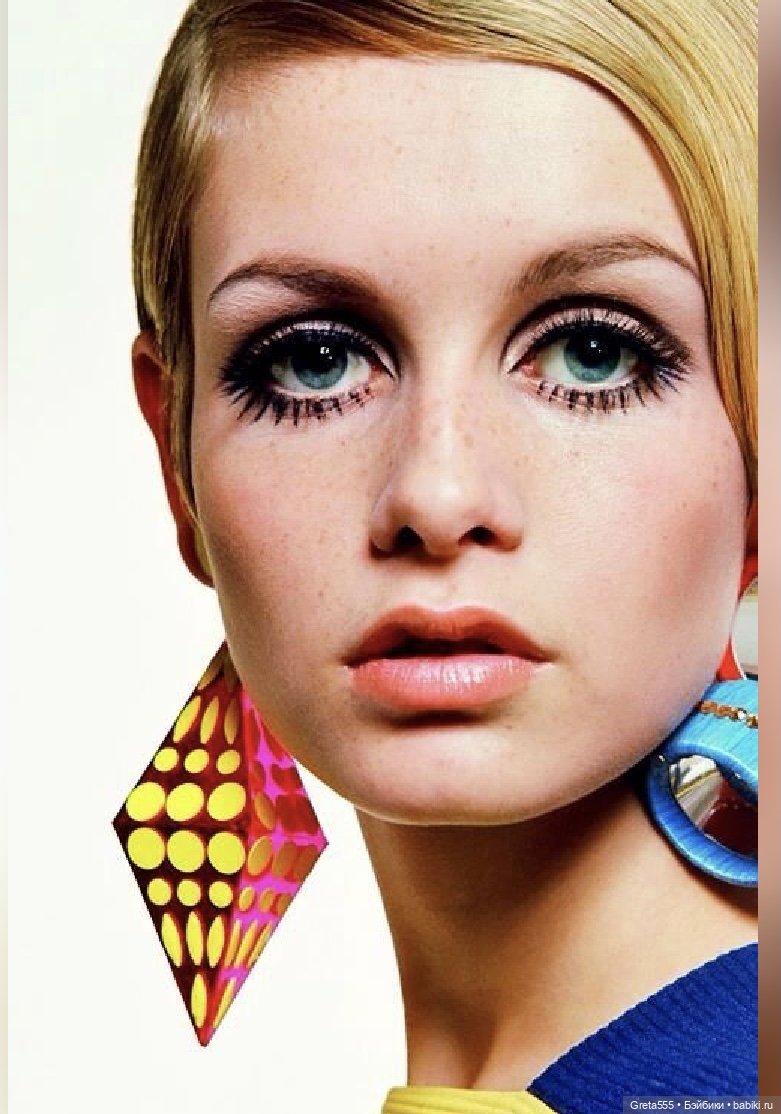 Миниатюрный Бонетик с искристой веточкой люцита - мой ответ на супер- холод этой зимы (фото 9)