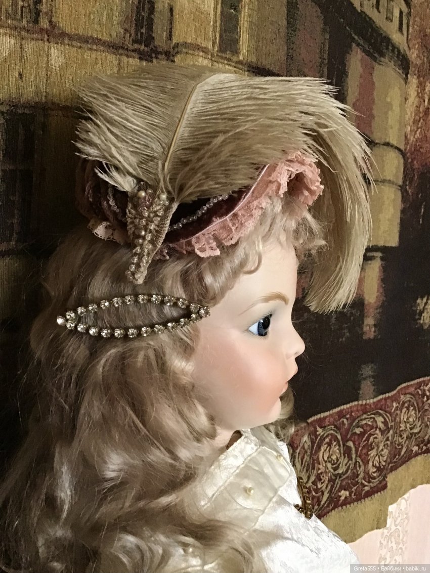 Моя новая работа , по выкройке « Мария Стюарт» , в мягких коричнево- розовых тонах