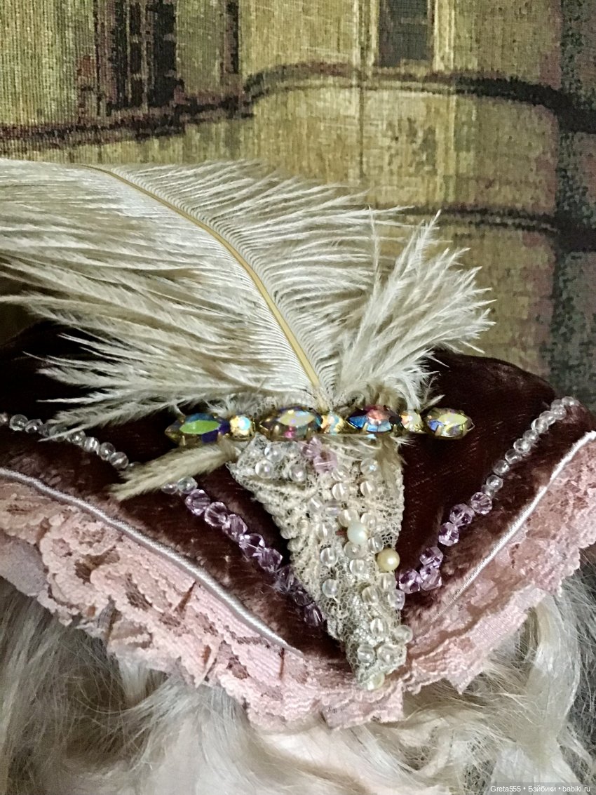 Моя новая работа , по выкройке « Мария Стюарт» , в мягких коричнево- розовых тонах