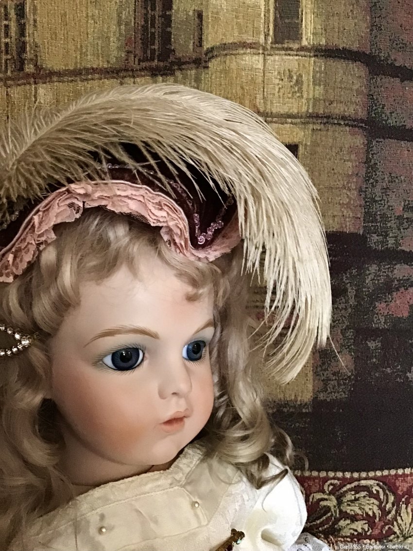 Моя новая работа , по выкройке « Мария Стюарт» , в мягких коричнево- розовых тонах