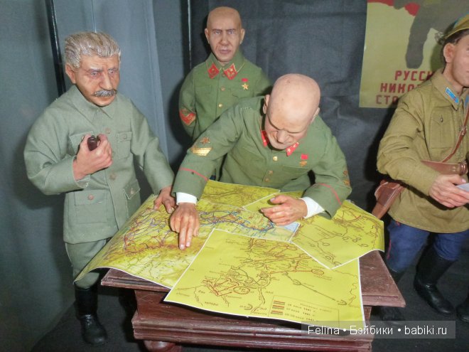 Куклы на Ветошном в фас и в профиль. Выставка кукол