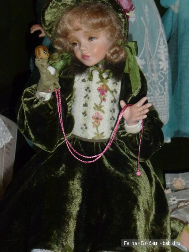 Куклы на Ветошном в фас и в профиль. Выставка кукол