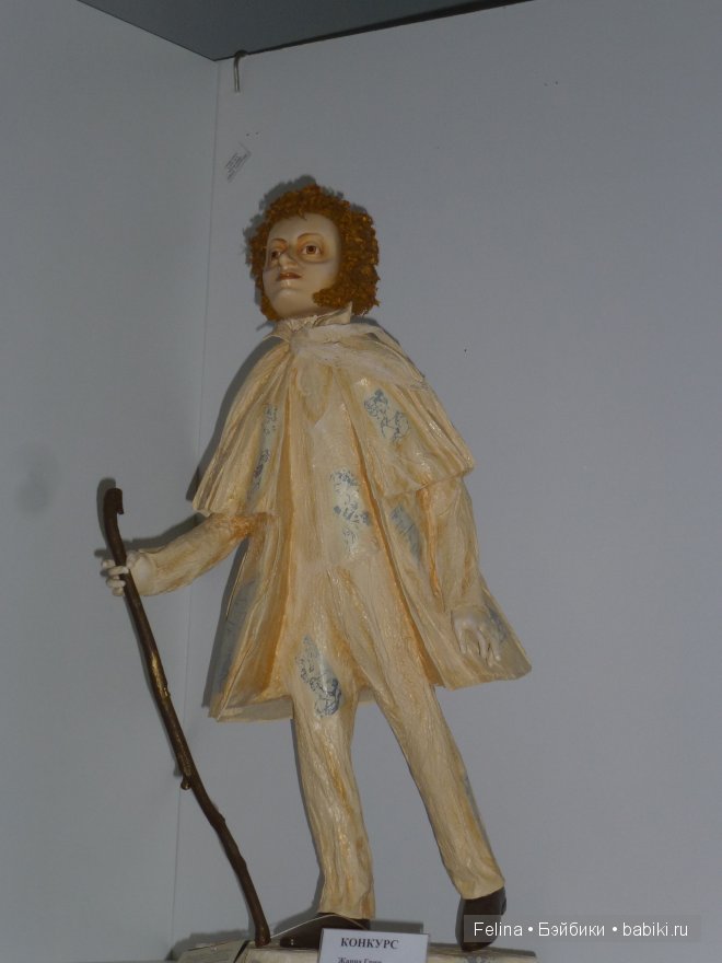 Куклы на Ветошном в фас и в профиль. Выставка кукол