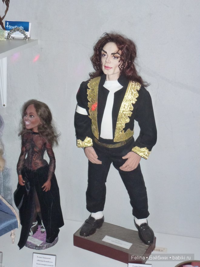 Куклы на Ветошном в фас и в профиль. Выставка кукол