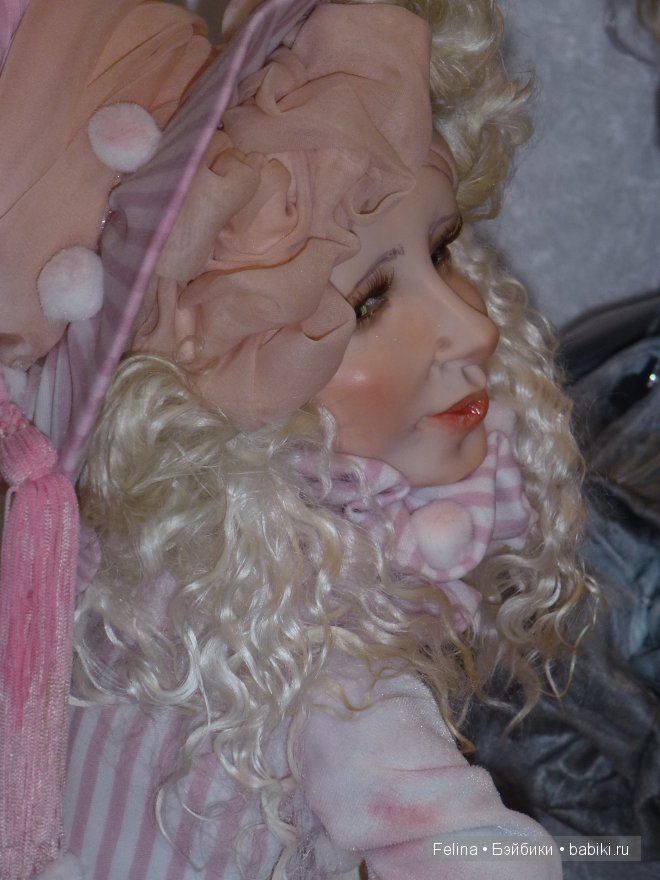 Куклы на Ветошном в фас и в профиль. Выставка кукол