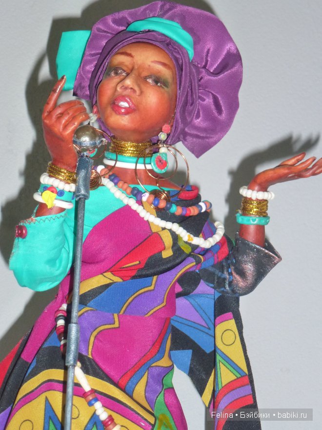 Куклы на Ветошном в фас и в профиль. Выставка кукол