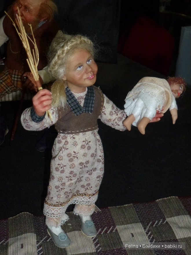 Куклы на Ветошном в фас и в профиль. Выставка кукол