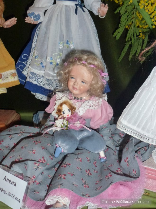 Куклы на Ветошном в фас и в профиль. Выставка кукол
