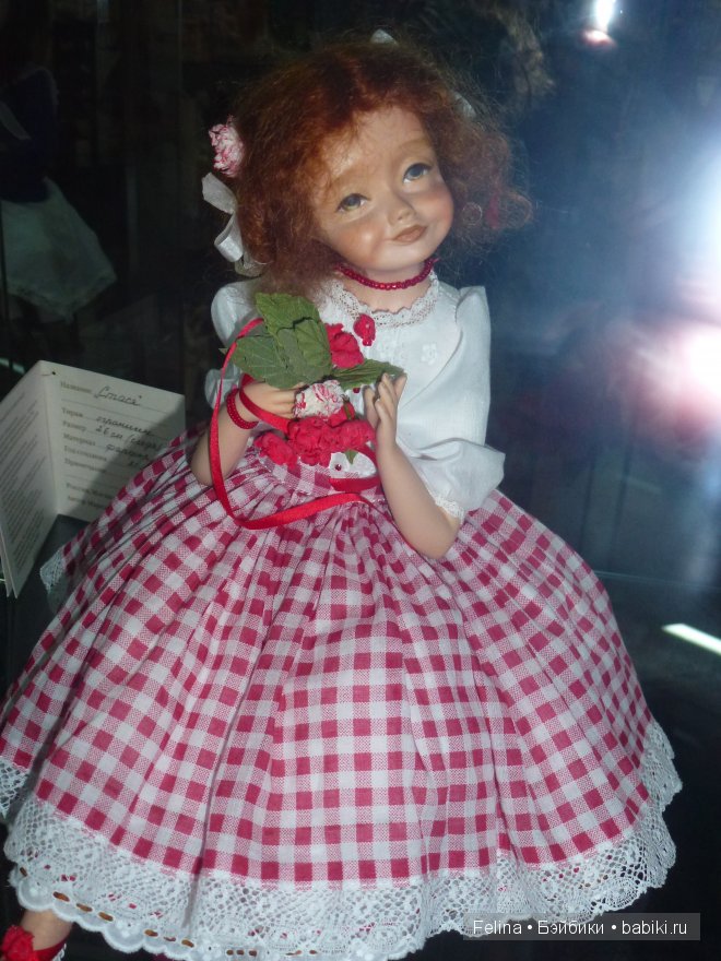 Куклы на Ветошном в фас и в профиль. Выставка кукол