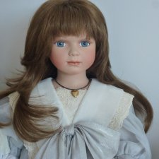 Фарфоровая большая красивая Мэй.