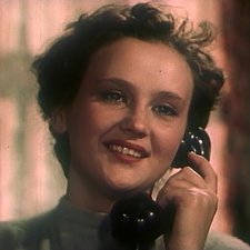 Трагические судьбы отечественных актрис. Что стало причиной гибели одной из самых красивых актрис Микаэлы Дроздовской??