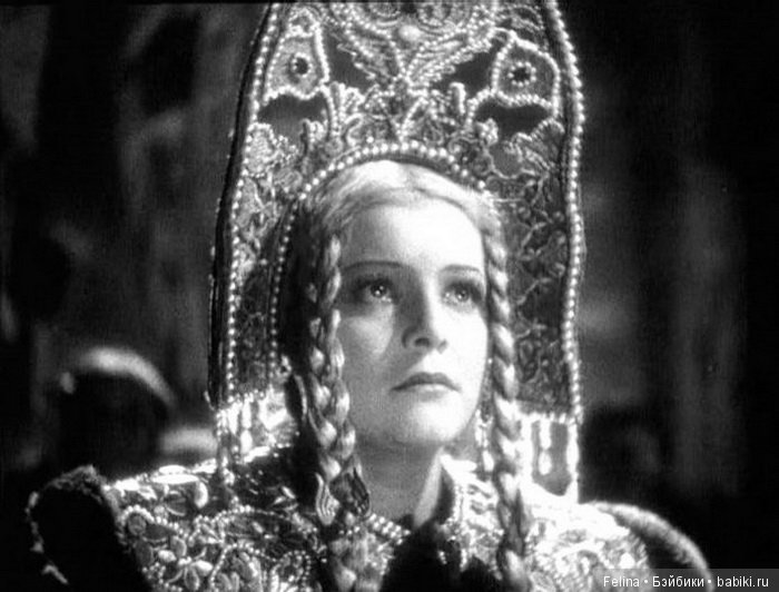 Людмила Целиковская:тернистый путь к славе. Народная актриса, которую не любил Сталин