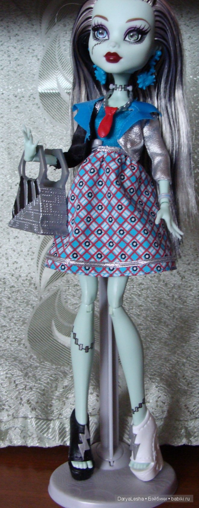 Фотообзор на базовую Френки Штейн и набор одежды