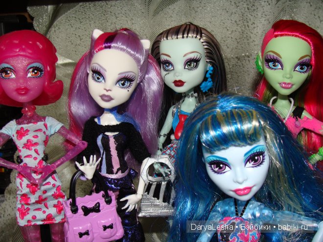 Фотообзор на базовую Френки Штейн и набор одежды