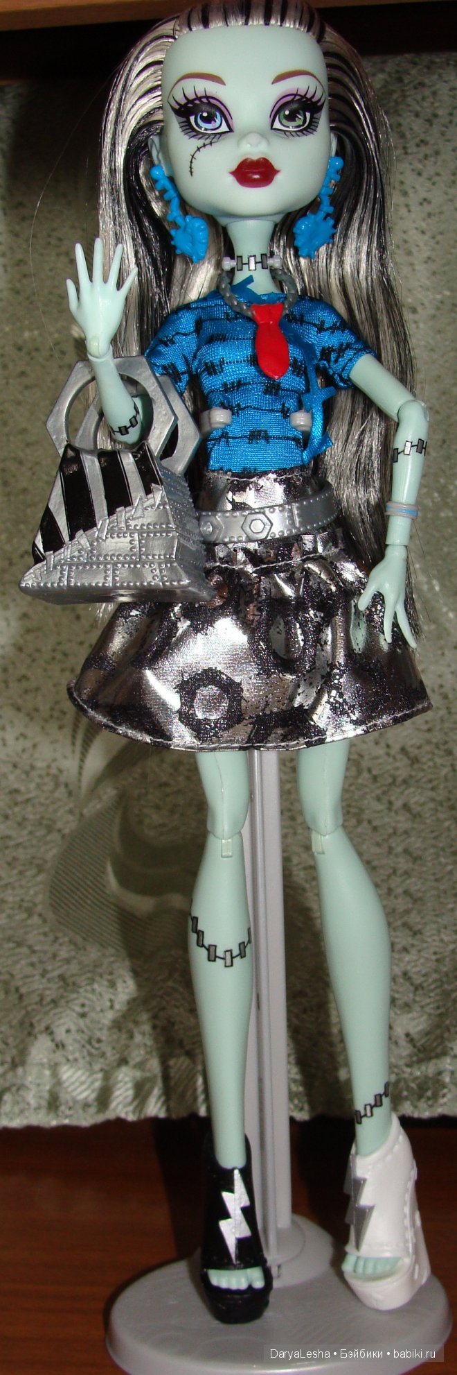 Фотообзор на базовую Френки Штейн и набор одежды (фото 7)