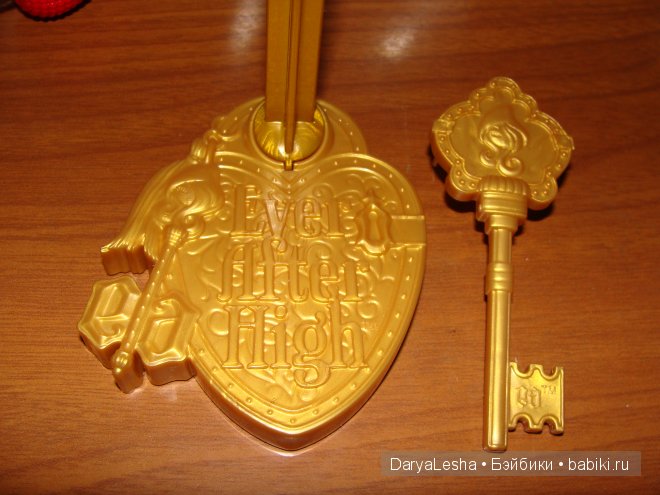 Фотообзор на базовую Apple White, Ever After High