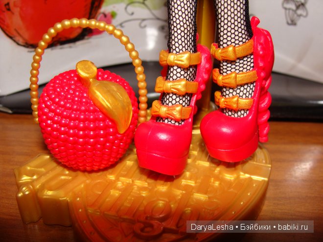 Фотообзор на базовую Apple White, Ever After High