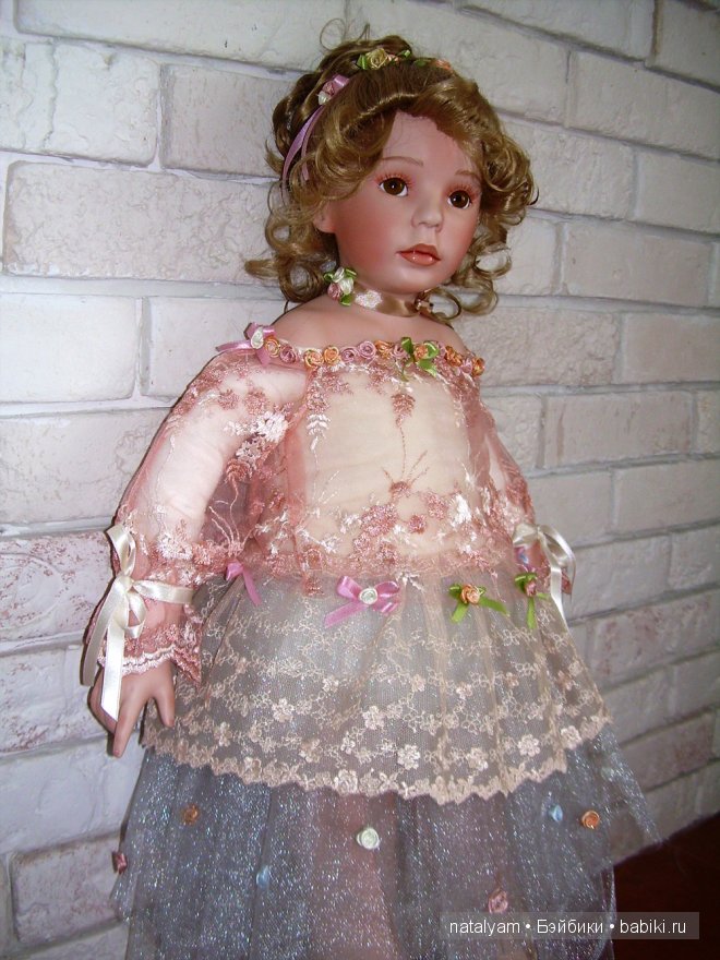 Бренди (Brandy), Donna RuBert