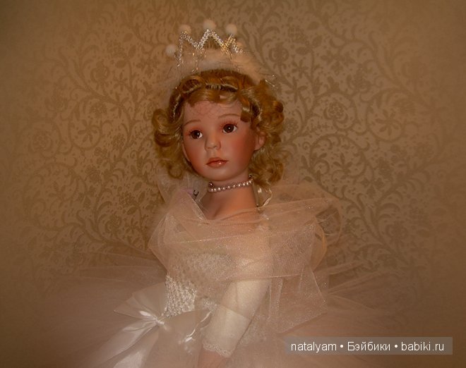 Новый наряд для балеринки, фарфоровой куклы от Донны Руберт
