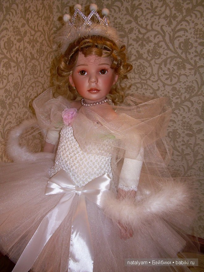 Новый наряд для балеринки, фарфоровой куклы от Донны Руберт