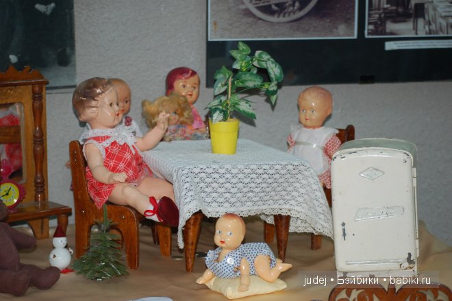 Выставка кукол История в куклах г. Советск Калининградской области