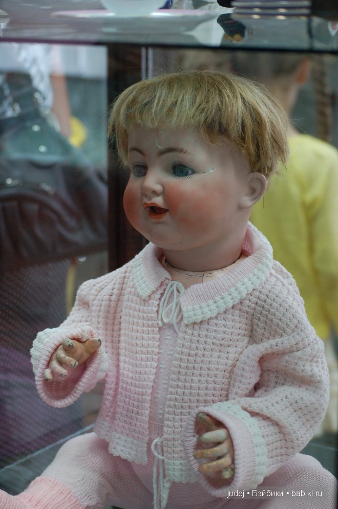 Выставка кукол История в куклах г. Советск Калининградской области