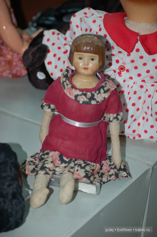 Выставка кукол История в куклах г. Советск Калининградской области