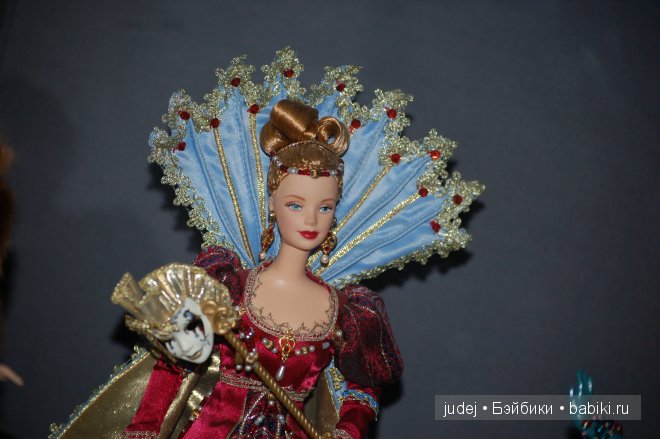Выставка коллекционных Барби в нарядах от известных кутюрье. Из коллекции кукол Яны Мирной. Брянск, 2014