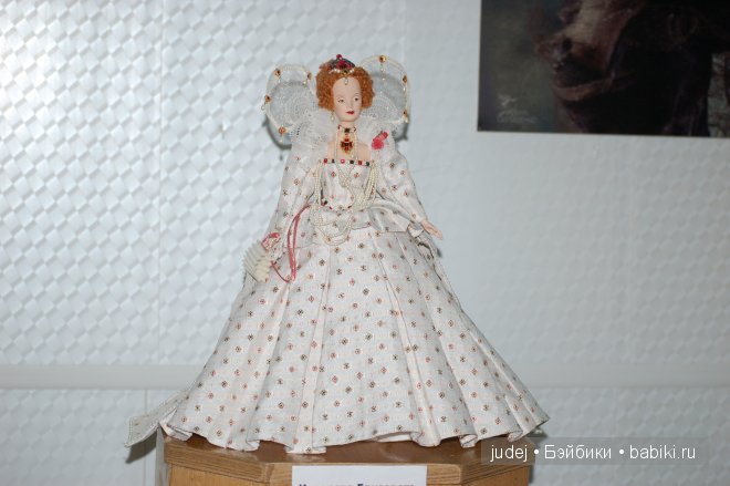 Выставка коллекционных Барби в нарядах от известных кутюрье. Из коллекции кукол Яны Мирной. Брянск, 2014 (фото 6)