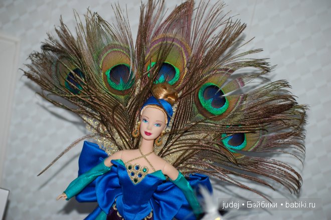 Выставка коллекционных Барби в нарядах от известных кутюрье. Из коллекции кукол Яны Мирной. Брянск, 2014