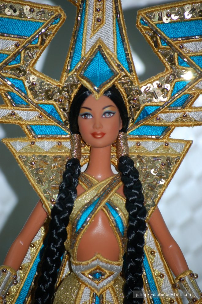 Выставка коллекционных Барби в нарядах от известных кутюрье. Из коллекции кукол Яны Мирной. Брянск, 2014