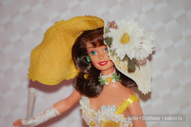 Выставка коллекционных Барби в нарядах от известных кутюрье. Из коллекции кукол Яны Мирной. Брянск, 2014