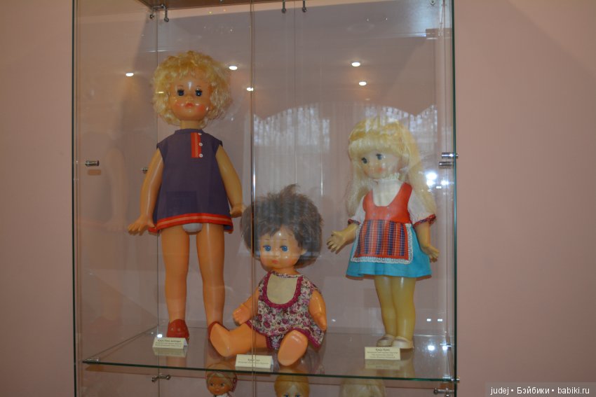 Выставка кукол в Брянске "А у детства нет прошлого..." (фоторепортаж)