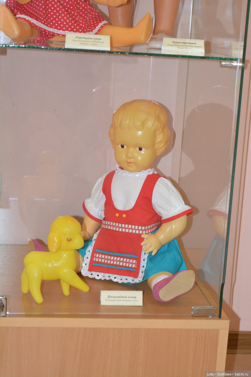 Выставка кукол в Брянске "А у детства нет прошлого..." (фоторепортаж)