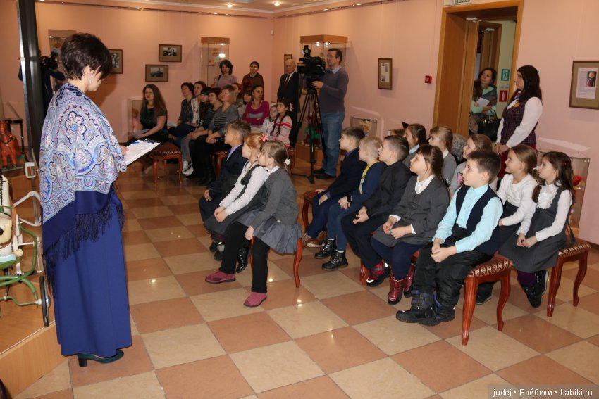 Выставка кукол в Брянске "А у детства нет прошлого..." (фоторепортаж)