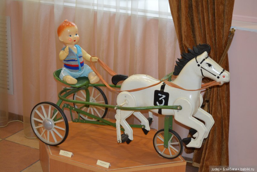 Выставка кукол в Брянске "А у детства нет прошлого..." (фоторепортаж)