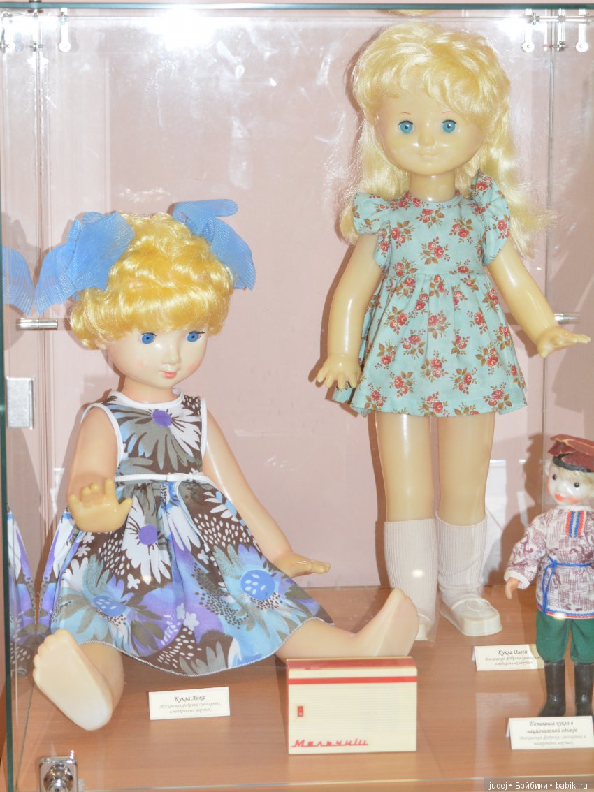 Выставка кукол в Брянске "А у детства нет прошлого..." (фоторепортаж)