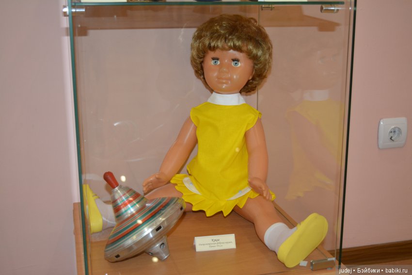 Выставка кукол в Брянске "А у детства нет прошлого..." (фоторепортаж)