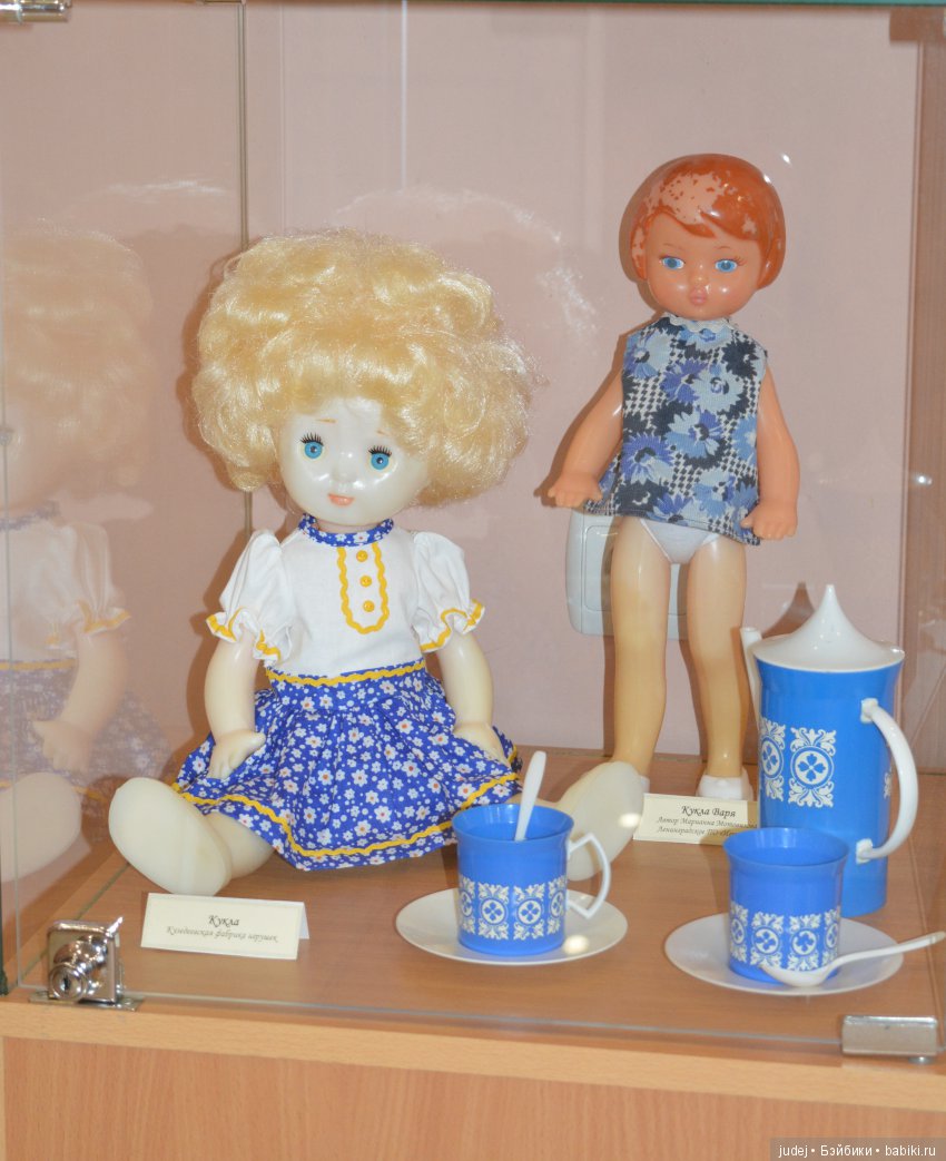 Выставка кукол в Брянске "А у детства нет прошлого..." (фоторепортаж)