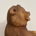Медведь из дерева