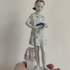 Помощница ЛФЗ фарфор девочка