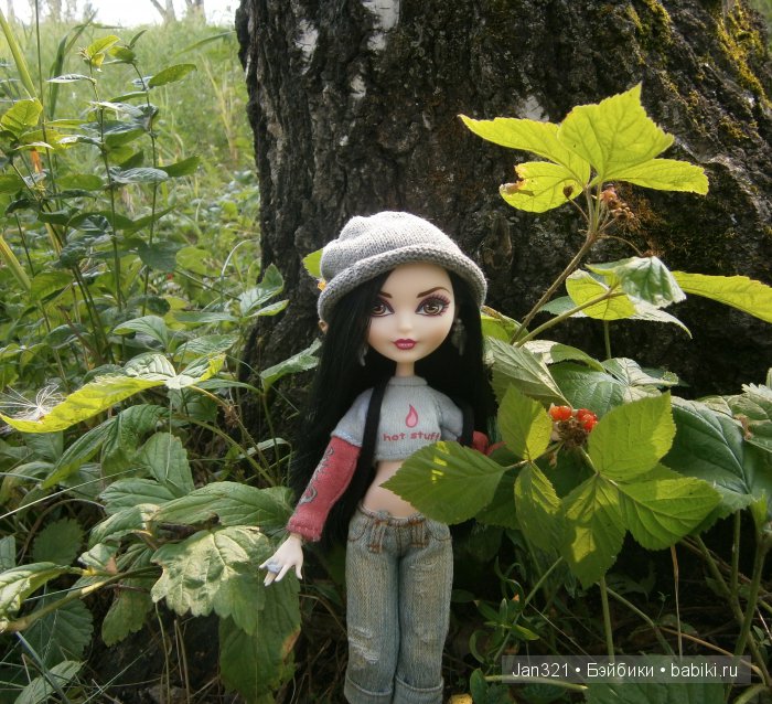 Прогулка — Куклы Monster High и Ever After High: G1