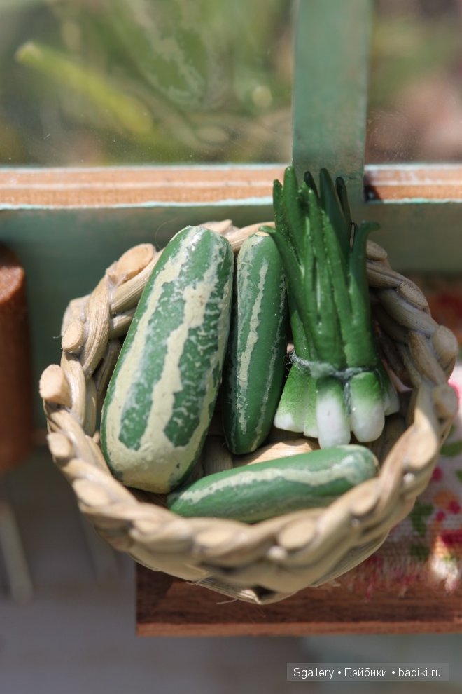 From Surrey with love. Кукольная миниатюра