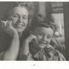 Ниоткуда с любовью