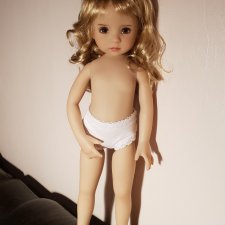 Будьте осторожны! Царапина на кукле