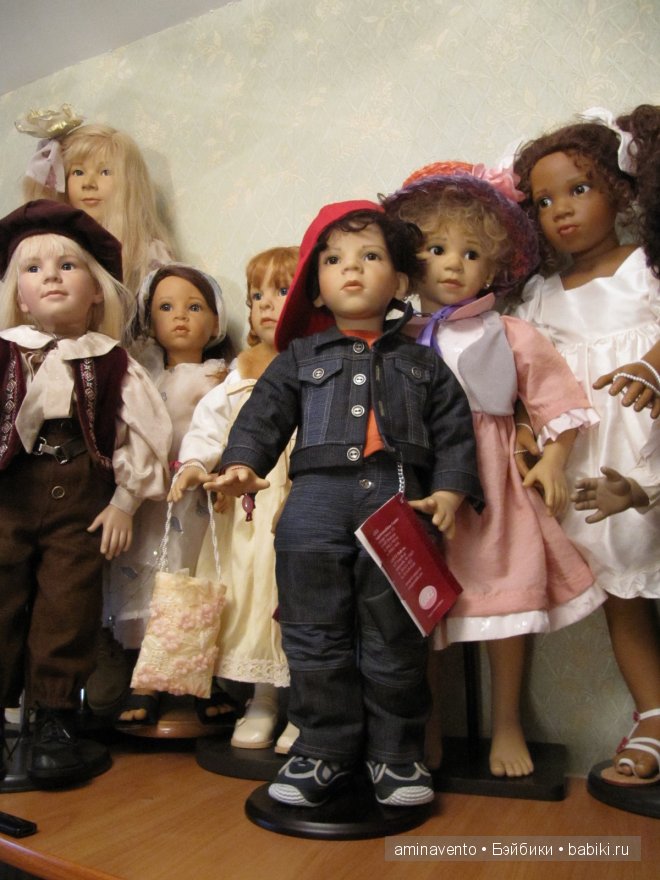 Моё маленькое семейство Elisabeth Lindner. "А Нико опять о чём-то молчал"