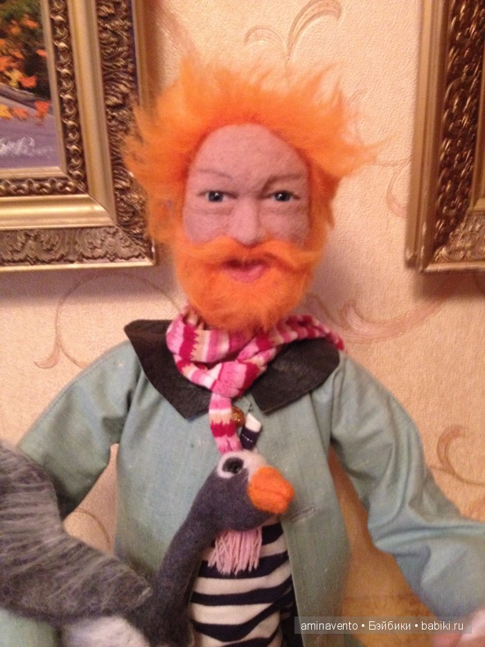 Эту милую игрушку не положишь на подушку. Знать, пример взяла с лошадки: стоя спать, а не в кроватке! Мои игрушки валянием